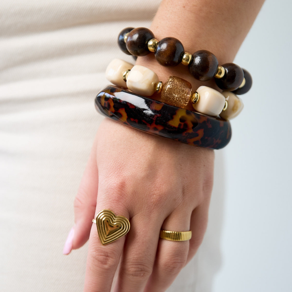 Luipaard bangle – gedragen