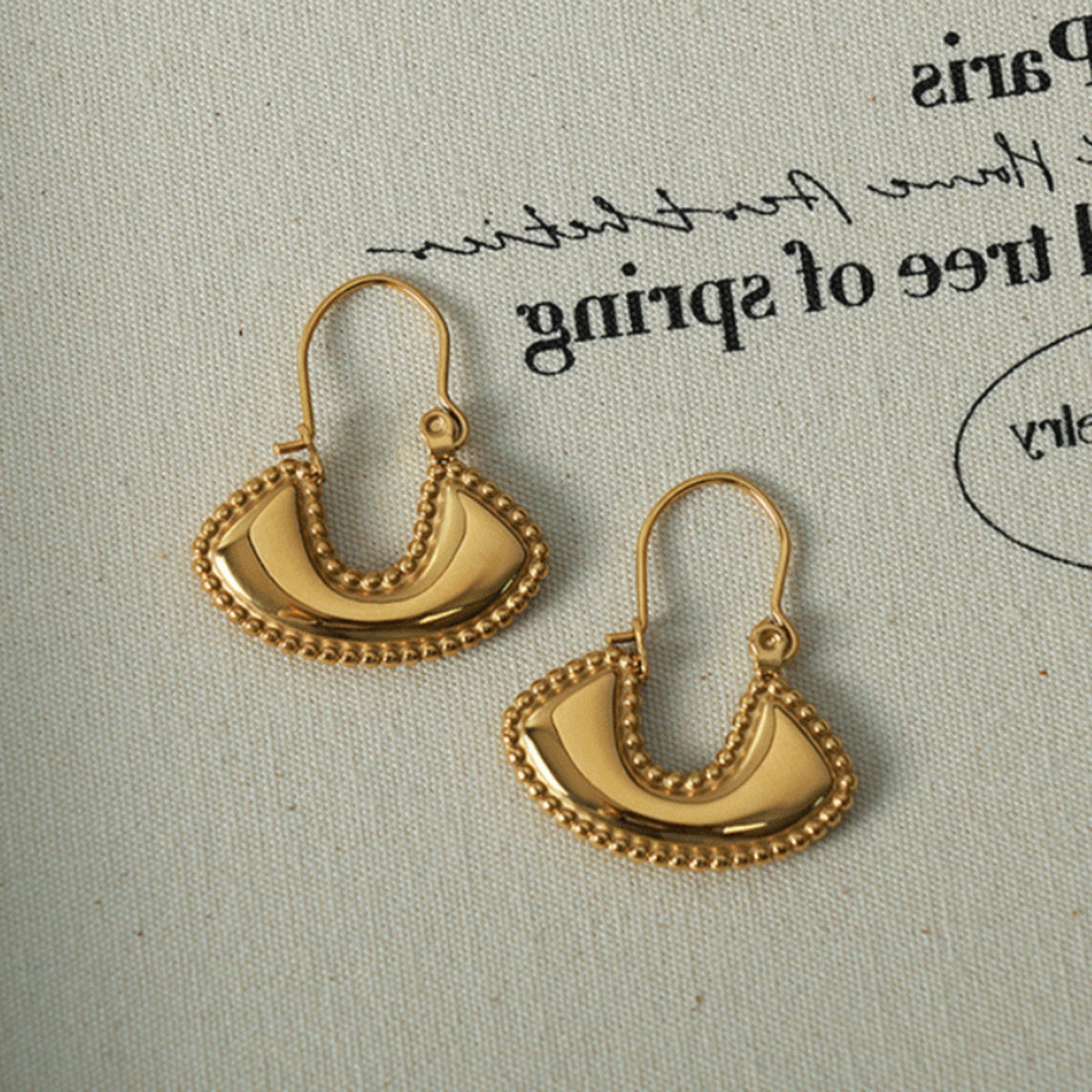 Boho fan earrings gold – overview
