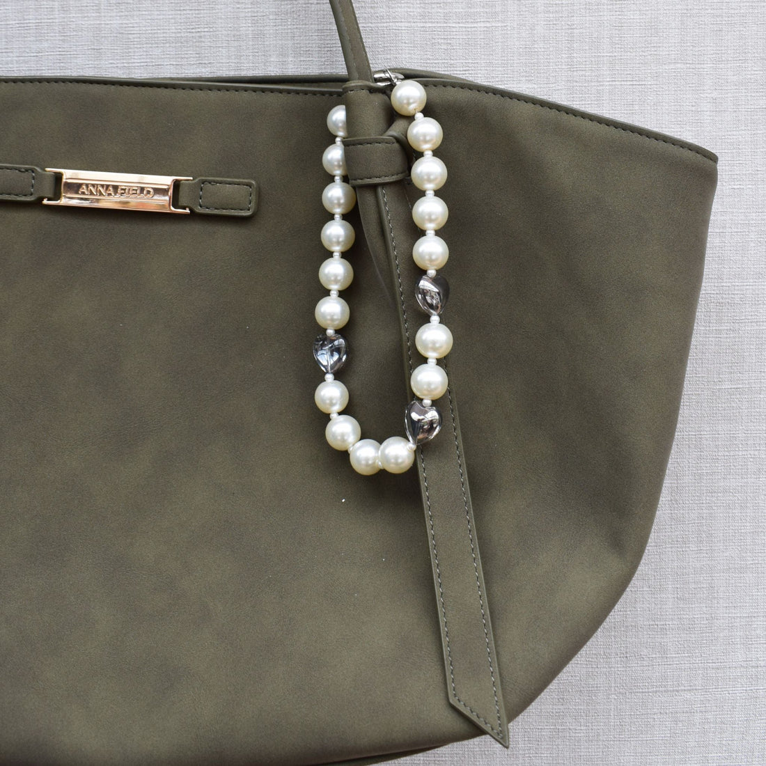 Bag charm met hartjes en parels
