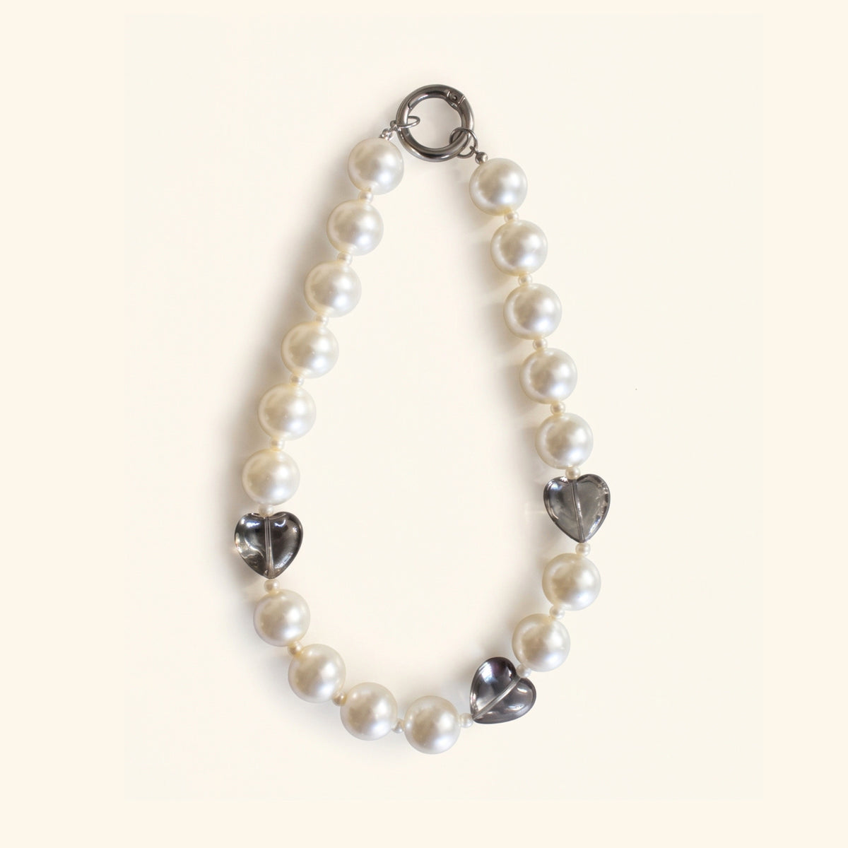 Hearts and pearls bag charm