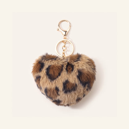 Fluffy hart bag charm met panterprint