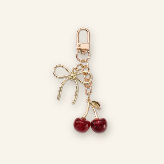 Kersen met strik bag charm rood