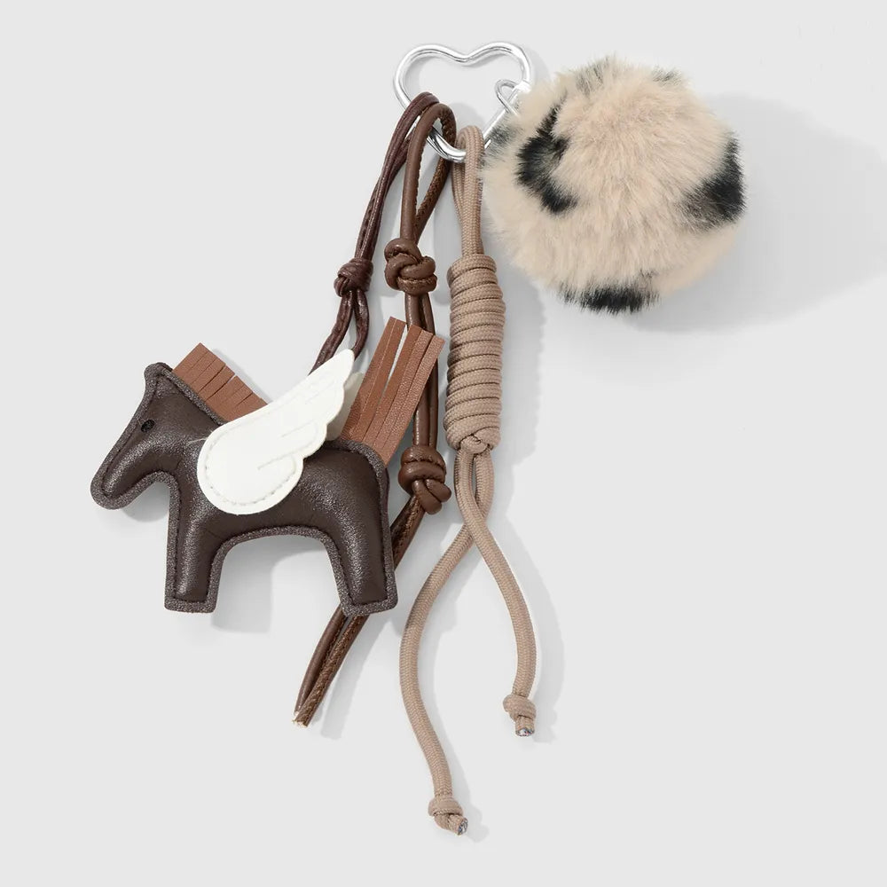 Pegasus bag charm bruin