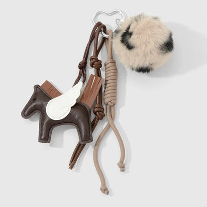 Pegasus bag charm bruin